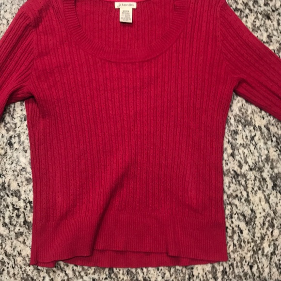Red Scoop-neck Sweater - Picture 2 of 3